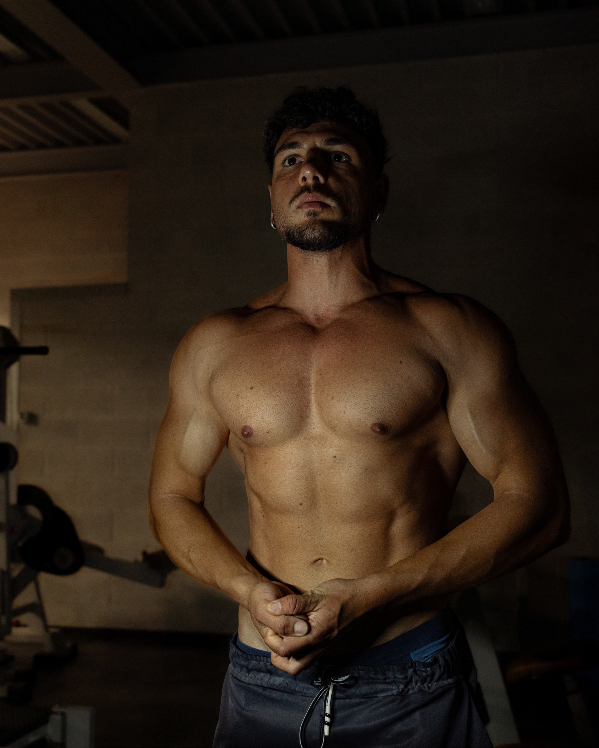 Alessio Vitale, personal trainer, in sala pesi